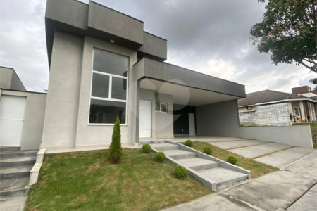 MARAVILHOSA CASA NO CONDOMÍNIO TERRAS DO VALE