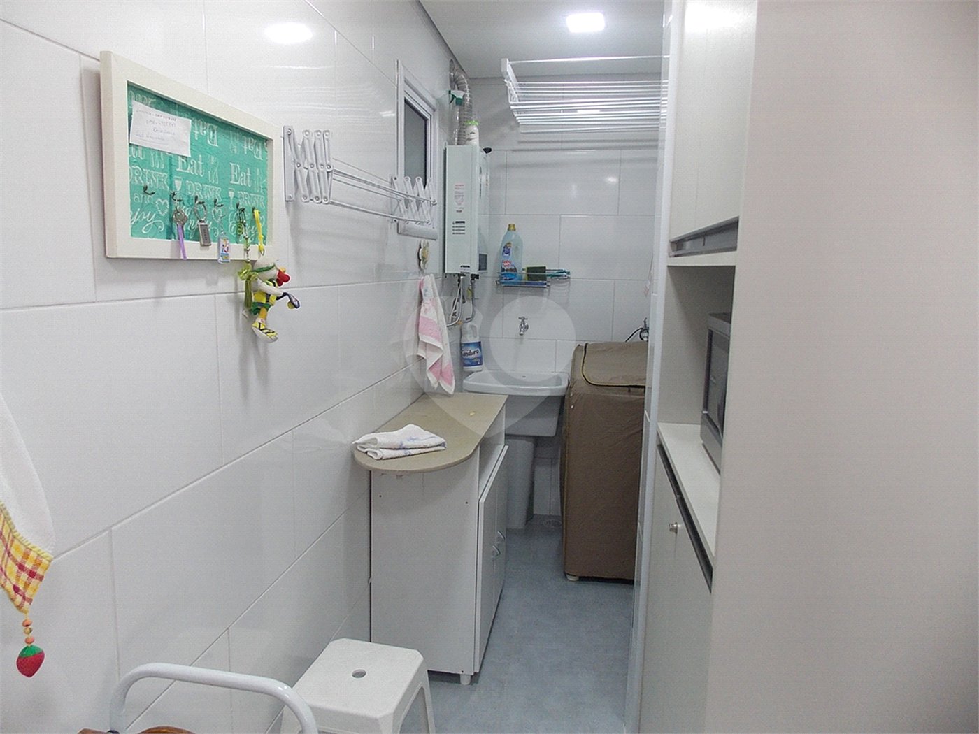 Confortável apartamento no Jardim Floresta em Aibaia sp