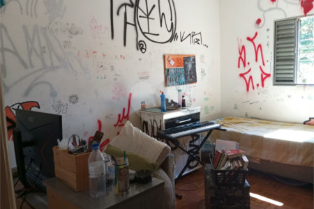 Terreno á venda com 2 casas na Vila Rosália, Guarulhos, SP.