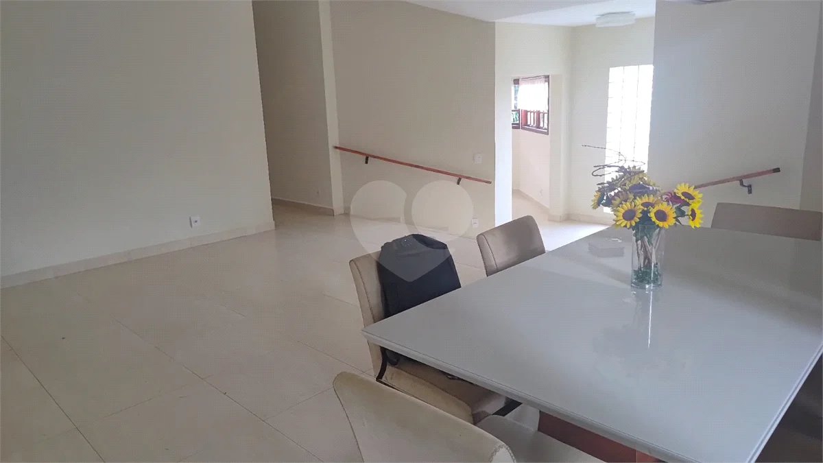 Casa à venda com 3 quartos, sendo 2 suítes, no condomínio Cafezal VI, Itupeva - SP