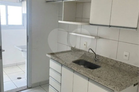 Apartamento com 70m² , 2 dormitórios , sendo 1 suíte , 1 vaga de garagem , à venda no bairro Campestre em Santo André.