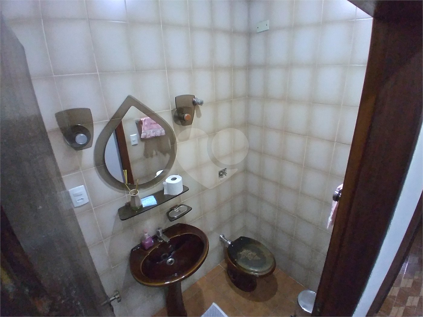 Casa térrea à venda com 4 dormitórios (sendo 3 suítes) próximo à Estação Tucuruvi do Metrô