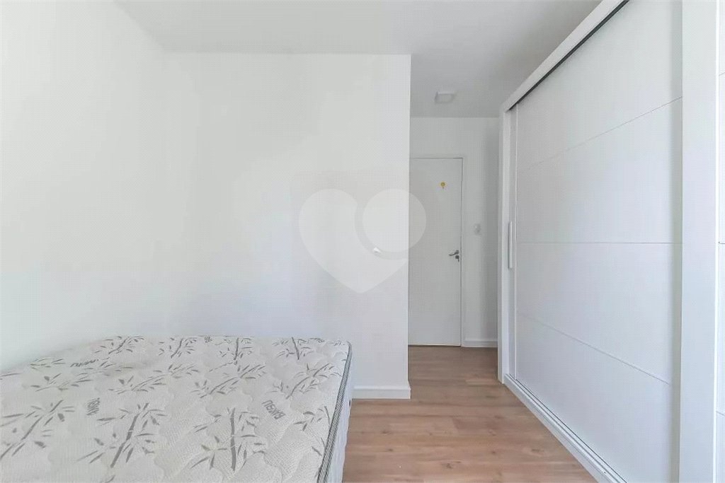 Apartamento com 41m² à venda na Saúde, 1 dormitório, 1 banheiro, 1 vaga, sacada, lazer