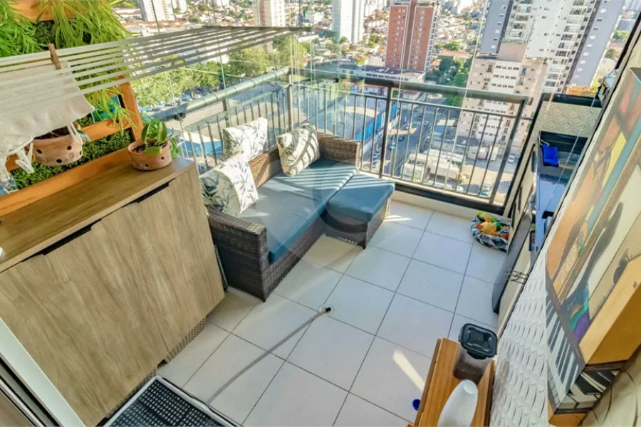Apartamento com 2 quartos, 1 suíte, varanda gourmet, churrasqueira, lazer completo.