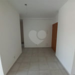 Apartamento no Condomínio Mirante Araucária.