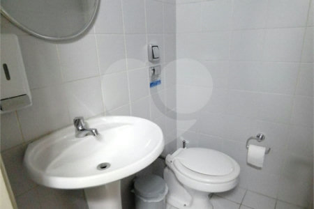 SALA/CONSULTÓRIO ODONTOLÓGICO Região da Paulista, 45m2.