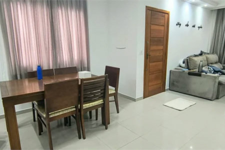 Sobrado com 3 dormitórios com 1 suíte e 3 vagas de garagem próximo a USP