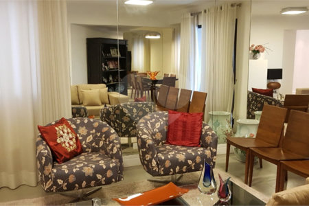 APARTAMENTO DE FINO TRATO - UM POR ANDAR NA MOOCA BELO