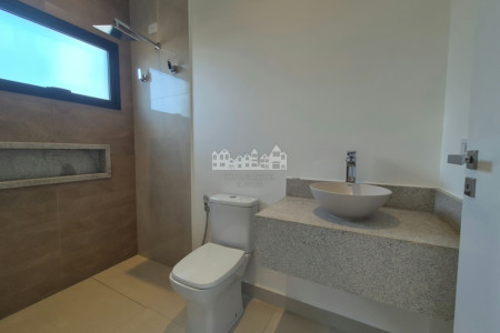 Casa térrea moderna com piscina privativa à venda no Jardim dos Pinheiros, em Atibaia