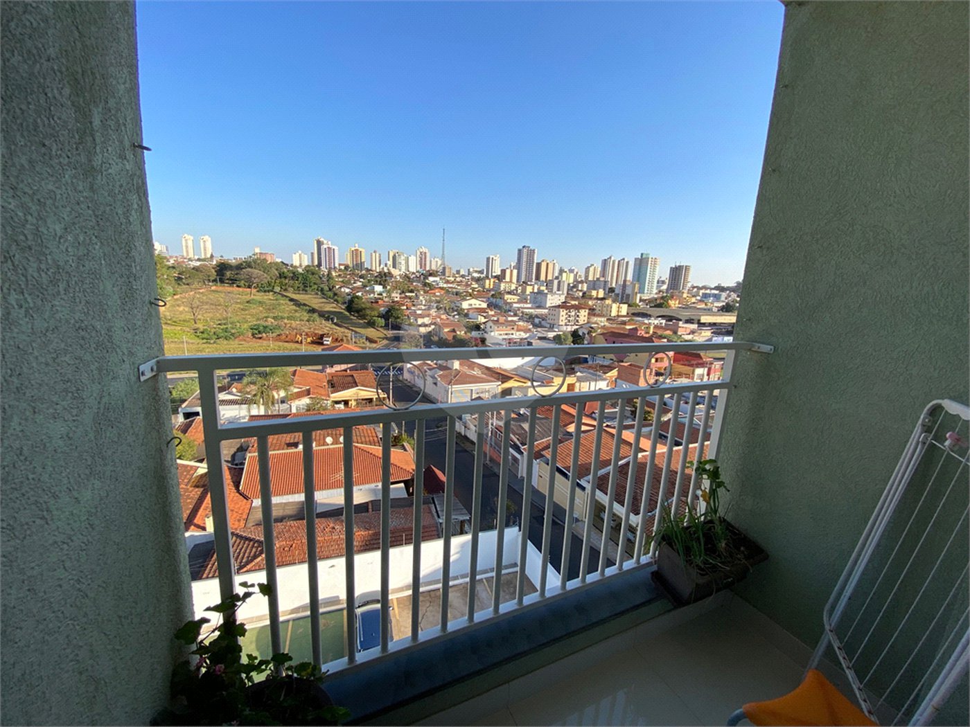 Apartamento de 2 dormitórios (1 suíte) próximo a Rodoviária