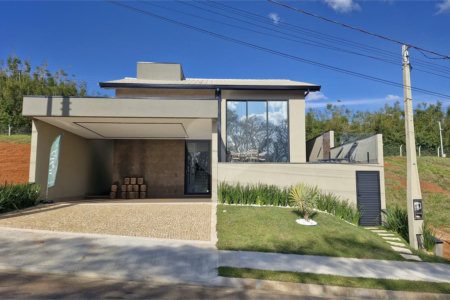 Casa Térrea de Alto Padrão no Condomínio Elementum | Totalmente Mobiliada e Decorada, 3 Suítes e Piscina