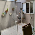 Casa à venda com 3 quartos, sendo 1 suíte, no condomínio Campos do Conde I, Paulínia - SP