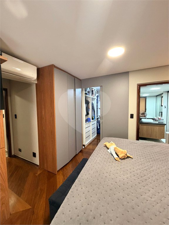 Apartamento à venda com 3 quartos, sendo 1 suíte,  em Vila Paulicéia, São Paulo, SP