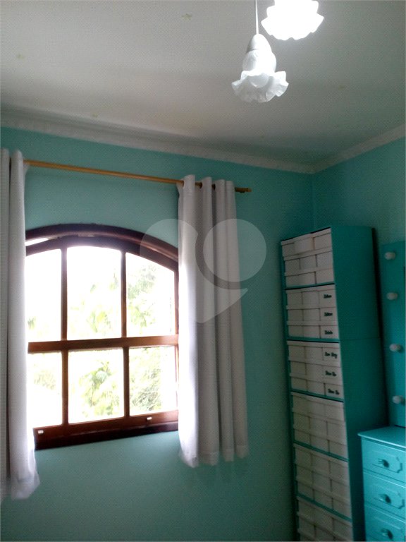 Chácara à venda com 3 quartos, sendo 1 suíte,  em Conjunto Habitacional Brás Cubas, Mogi das Cruzes, SP