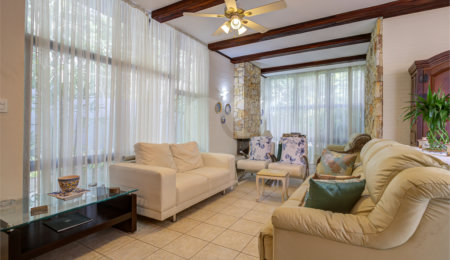 Casa à venda com 3 quartos, sendo 1 suíte,  em Alto da Boa Vista, São Paulo, SP