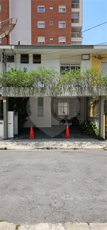 Casa de Vila à venda com 3 quartos, sendo 1 suíte, em Itaim Bibi, São Paulo, SP