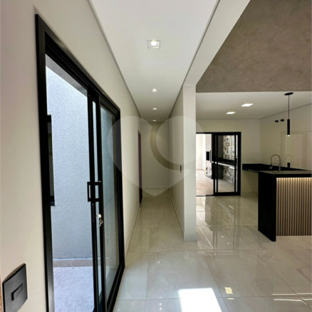 Casa à venda com 3 quartos, sendo 1 suíte, no condomínio Horto Florestal Villagio, Sorocaba - SP