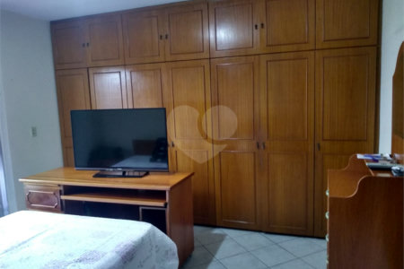 Casa à venda com 5 quartos, sendo 1 suíte, em Vila Fazzeoni, São Paulo, SP