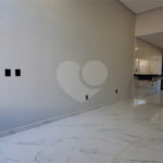 Casa à venda com 3 quartos, sendo 1 suíte, no condomínio Horto Florestal 1, Sorocaba - SP