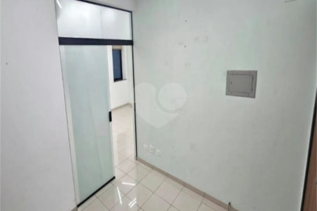 Sala à venda em Vila Regente Feijó, São Paulo, SP