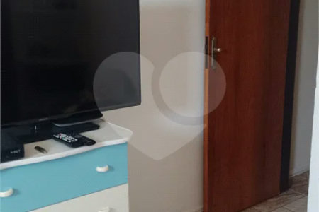 Apartamento com 80m² , 2 dormitórios , sendo 1 suíte , 1 vaga , à venda na Vila Tibiriça , em Santo André.