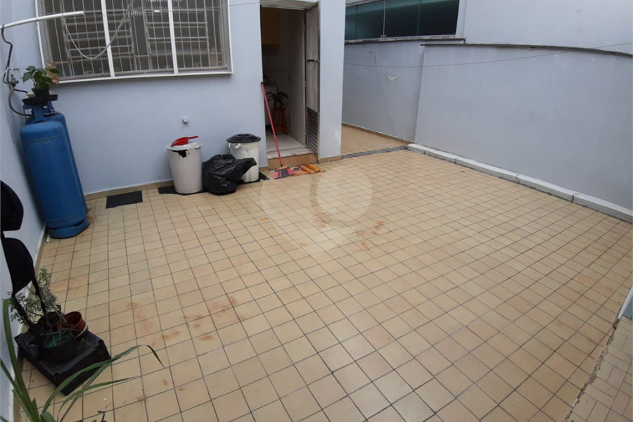 Sobrado à venda com 3 quartos, sendo 1 suíte,  em Jardim Floresta, São Paulo, SP