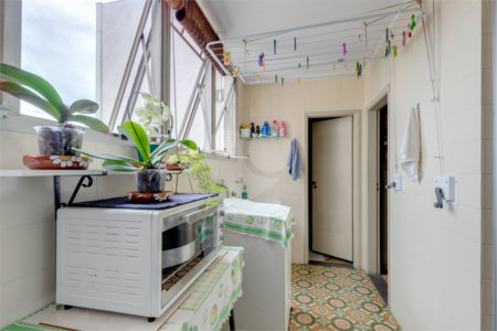 Apartamento à venda com 4 quartos, sendo 1 suíte,  em Chácara Santo Antônio, São Paulo, SP