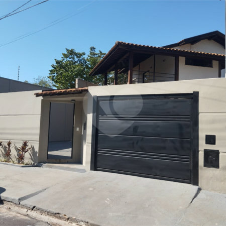 Casa à venda com 3 quartos, sendo 2 suítes, em Vila Harmonia, Araraquara, SP