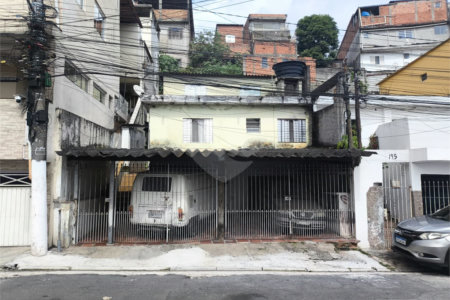 Casa à venda ou para alugar com 5 quartos, sendo 1 suíte,  em Parque Independência, São Paulo, SP