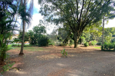 Terreno à venda com 1 suíte no Centro, Araraquara, SP