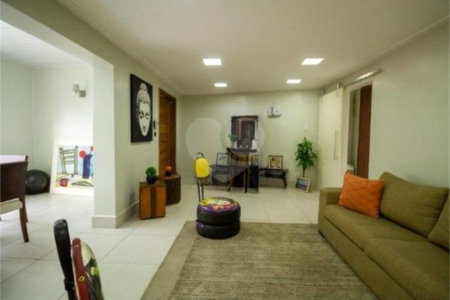 Casa à venda com 2 quartos, sendo 1 suíte, em Vila Monumento, São Paulo, SP