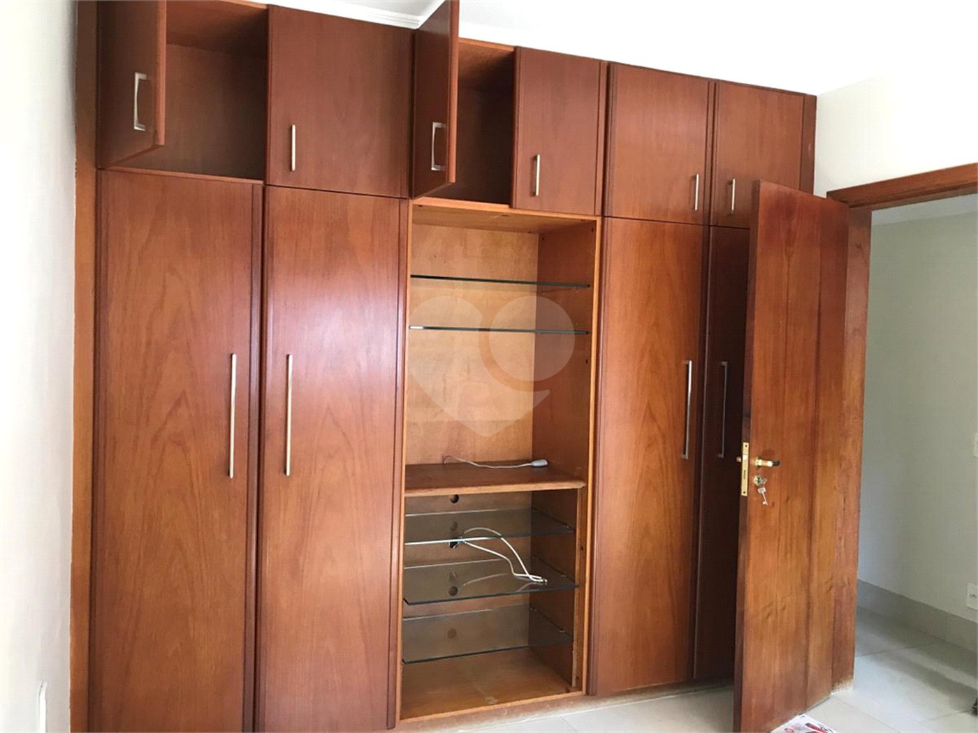 Apartamento à venda com 3 quartos, sendo 1 suíte, em Vila Andrade, São Paulo, SP