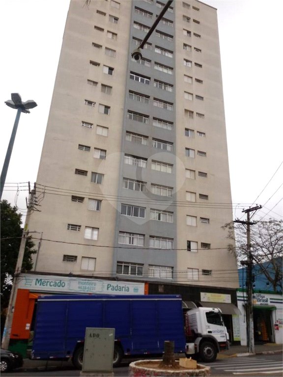Apartamento à venda com 3 quartos, sendo 1 suíte, no Centro, Poá, SP
