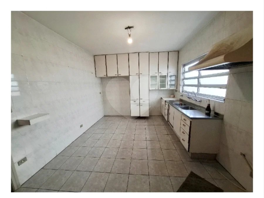 Sobrado à venda com 4 quartos, sendo 1 suíte, em Jardim Bonfiglioli, São Paulo, SP