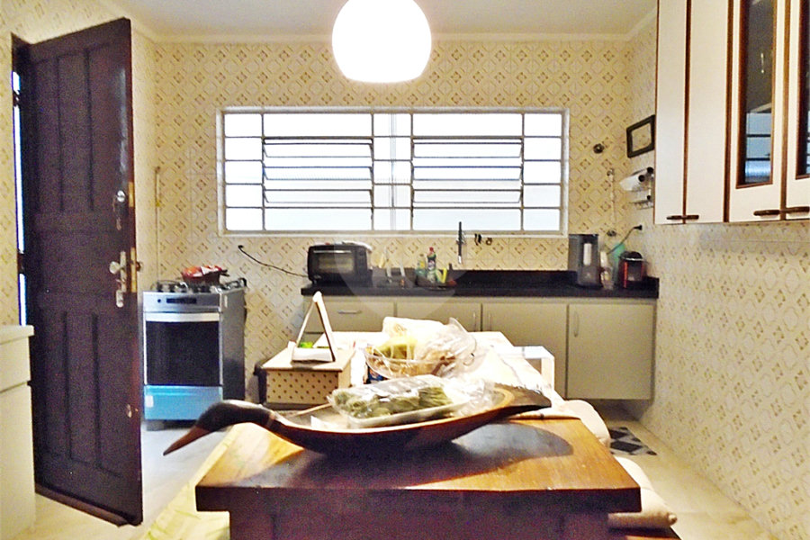 Casa à venda com 3 quartos, sendo 1 suíte, no condomínio Praça Doutor José Augusto César,8, São Paulo - SP