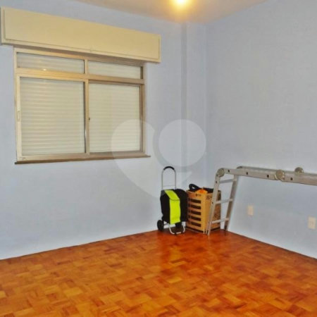 Apartamento à venda com 4 quartos, sendo 1 suíte, em Cerqueira César, São Paulo, SP