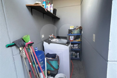 Casa à venda com 2 quartos, sendo 1 suíte, no condomínio Residencial Vila Real, Indaiatuba - SP