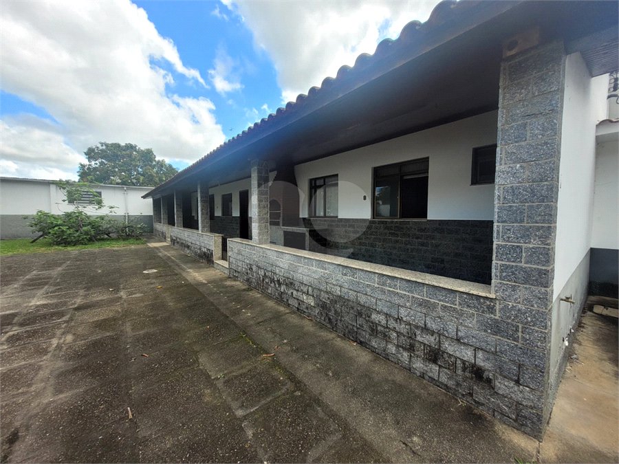 Terreno à venda com 3 suítes em Bazílio, Rio Bonito, RJ
