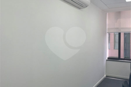 Conjunto comercial para locação no Brooklin 586 m² 10 vagas de garagem