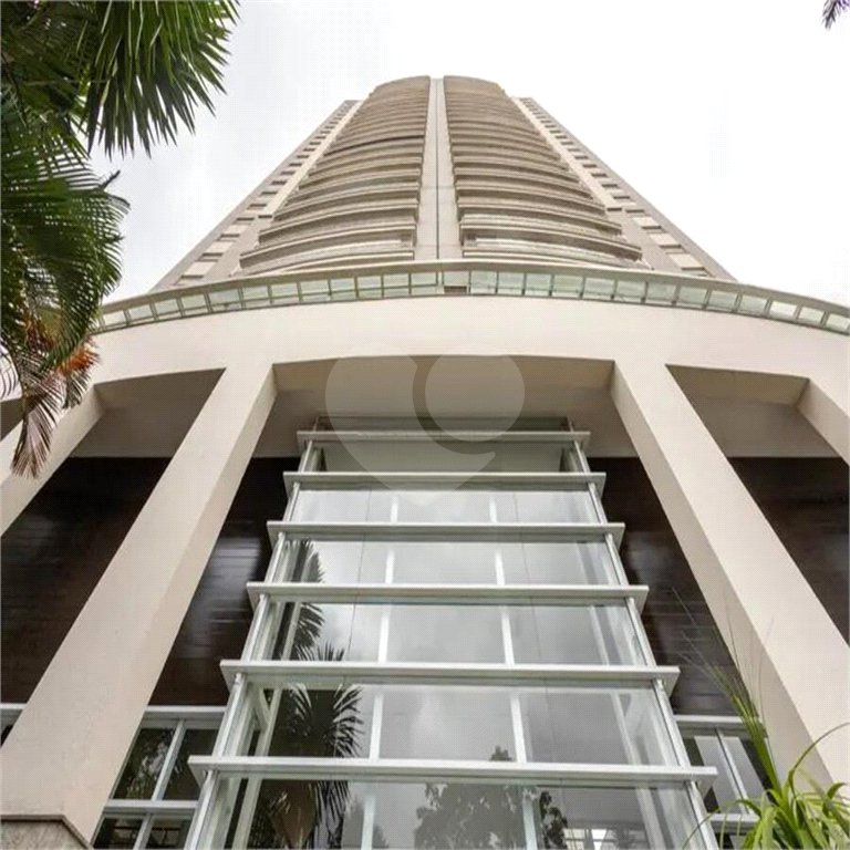 Apartamento à venda com 3 quartos, sendo 2 suítes, em Vila Mariana, São Paulo, SP