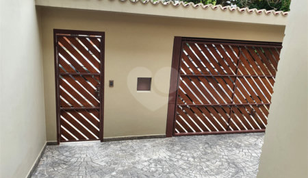 Sobrado à venda com 3 quartos, sendo 1 suíte,  em Brooklin, São Paulo, SP