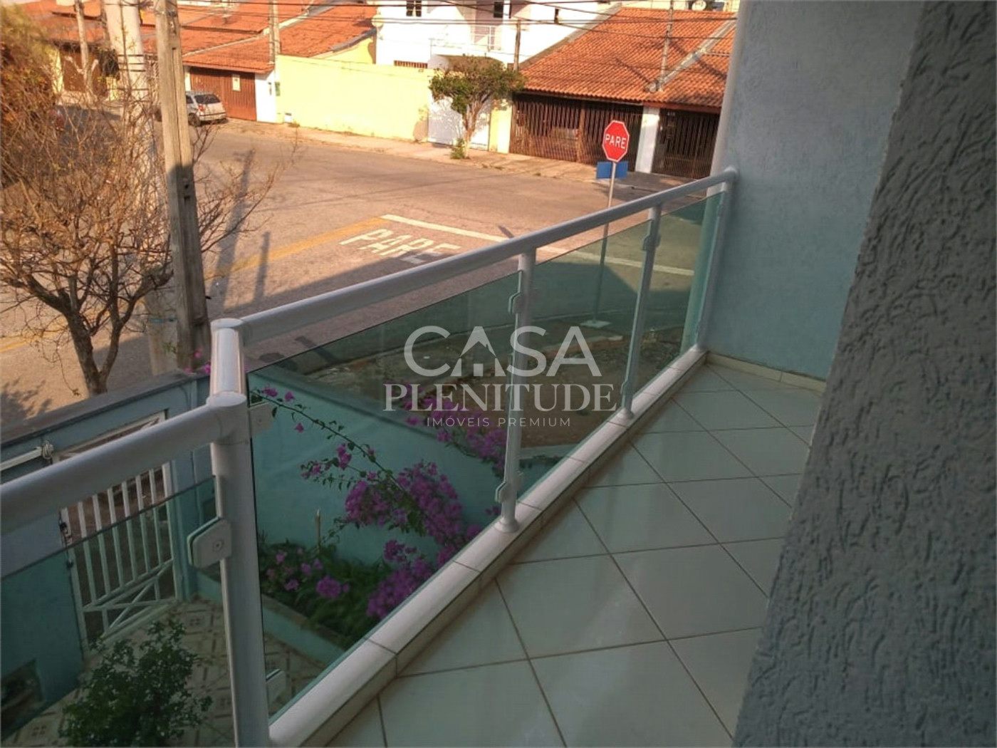 Sobrado à venda com 3 quartos, sendo 1 suíte,  em Wanel Ville, Sorocaba, SP