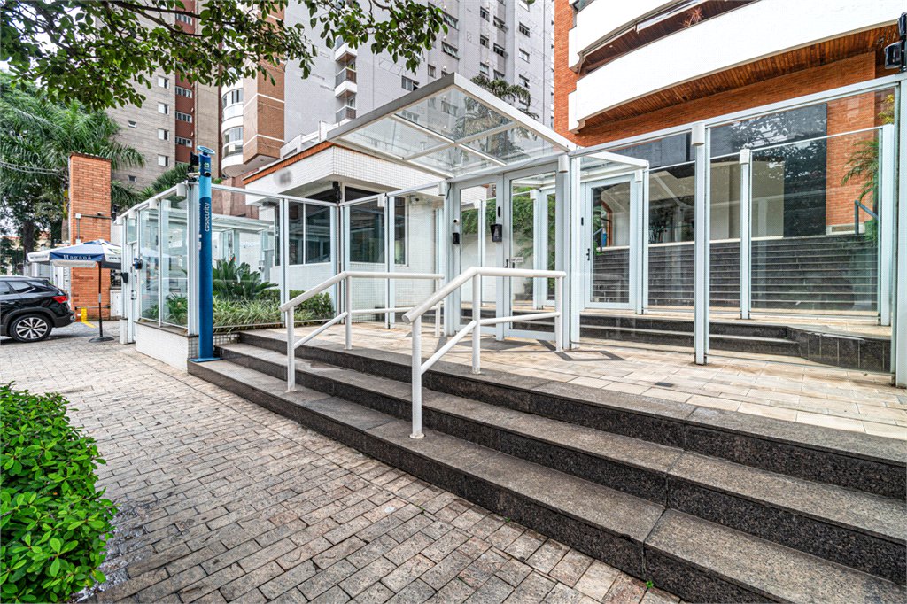 Apartamento à venda com 4 quartos, sendo 3 suítes,  em Perdizes, São Paulo, SP