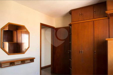 Apartamento à venda com 2 quartos, sendo 1 suíte,  em Jardim Teresa, São Paulo, SP