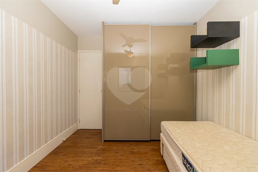 Apartamento à venda com 3 quartos, sendo 1 suíte, em Chácara Santo Antônio, São Paulo, SP
