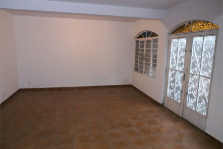 Sobrado à venda ou para alugar com 4 quartos, sendo 1 suíte,  em Vila Butantã, São Paulo, SP