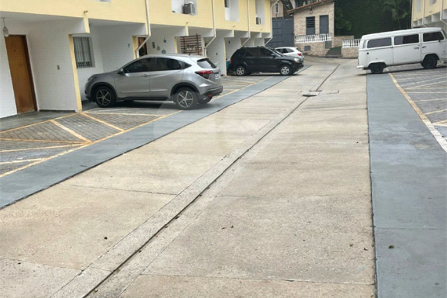 Casa à venda com 2 quartos no condomínio Pedra Branca, São Paulo - SP