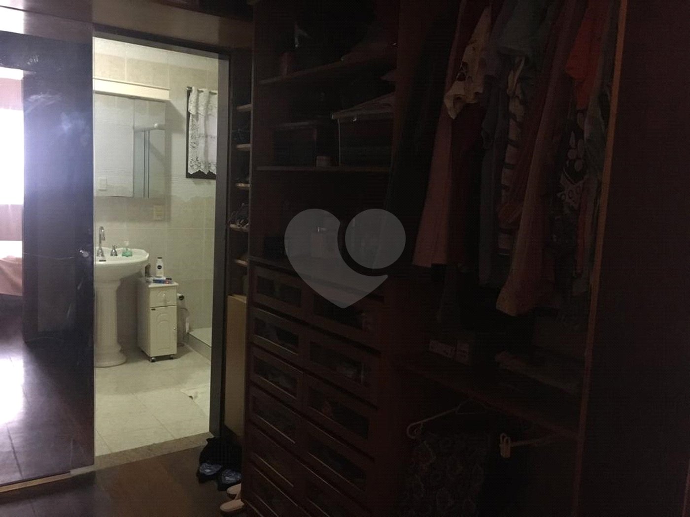 Casa à venda com 1 quarto, sendo 2 suítes, no Centro, Itaguaí, RJ