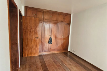 Apartamento à venda com 4 quartos, sendo 2 suítes,  em Jardim Parque Morumbi, São Paulo, SP