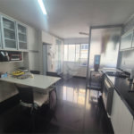 Apartamento à venda com 3 quartos, sendo 1 suíte, em Itaim Bibi, São Paulo, SP